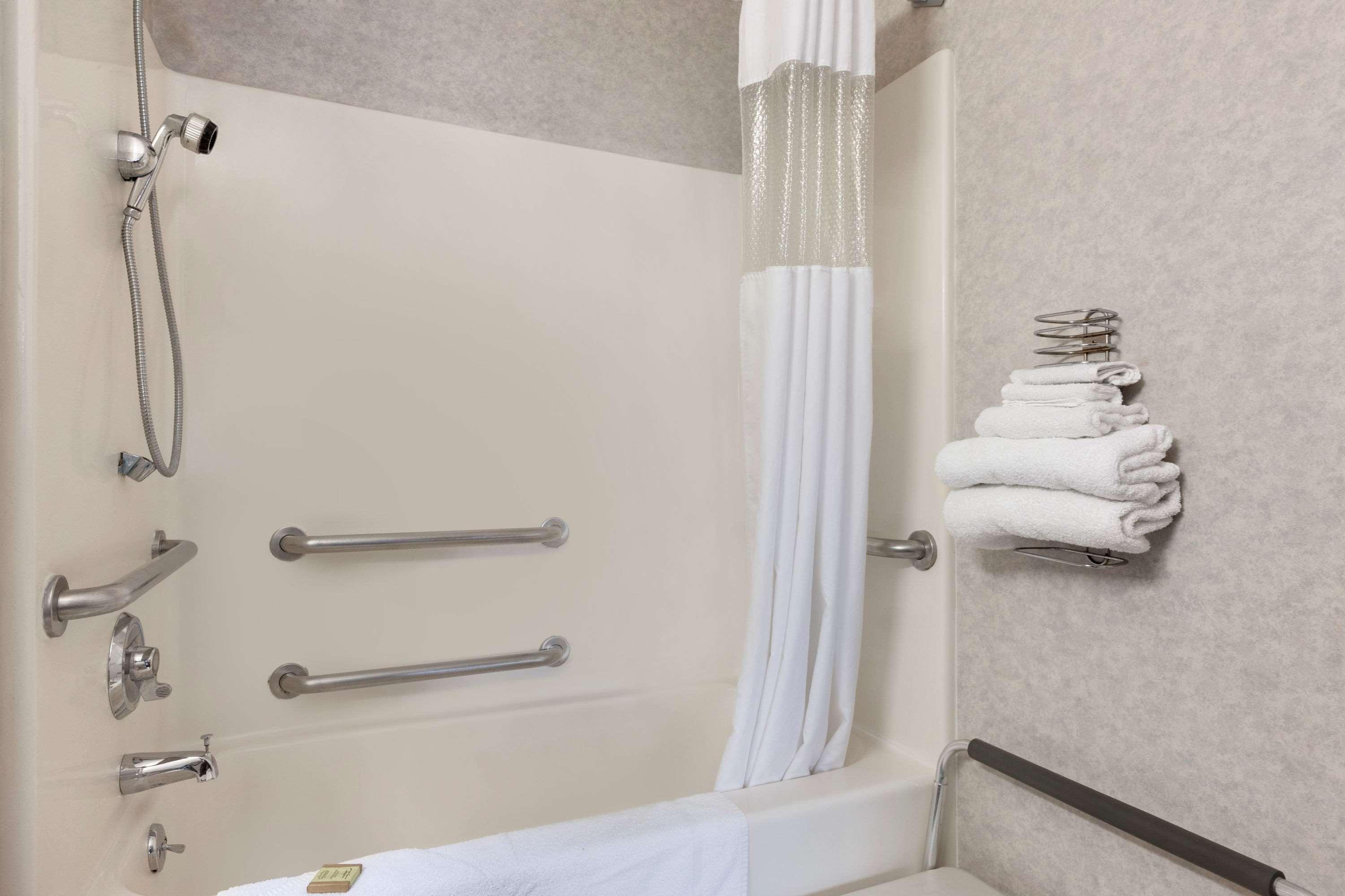 Riverdale Inn West Springfield Bagian luar foto